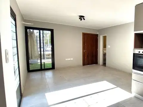 Casa en Venta en Godoy Cruz, USD 170.000