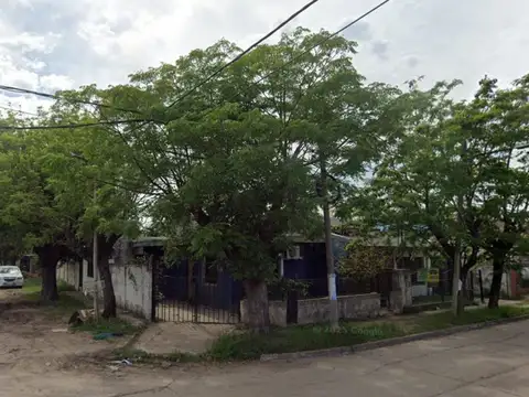 VENTA CASA 3 AMBIENTES Y DEPTO 2 AMBIENTES VARELA