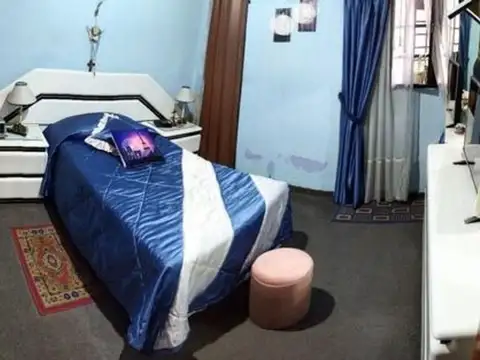 IMPECABLE CASA DE 2 PLANTAS 7 AMB EN ZONA SAN JUSTO