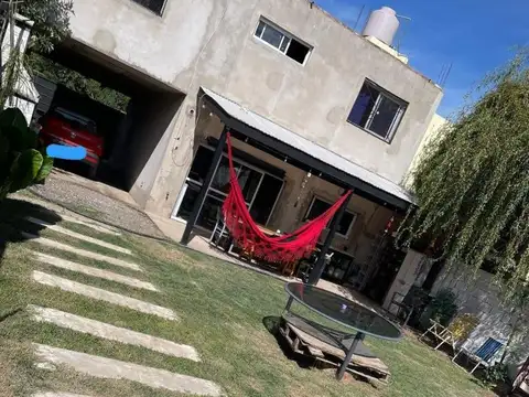 OPORTUNIDAD CASA EN DOS PLANTAS GENERAL RODRIGUEZ