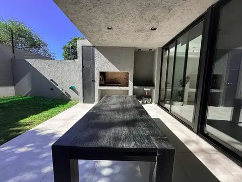 Casa en Venta en Cordoba, USD 279.000