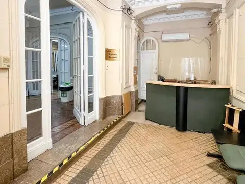 Dr. Carlos Gianantonio  3900