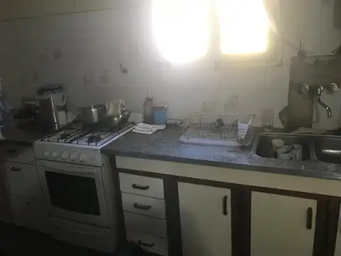 Casa 3 ambientes con 1 baño