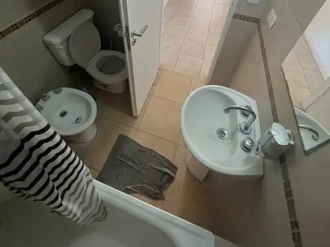 Departamento en Alquiler con 1 cocheras