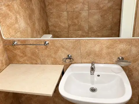 ALQUILER – LOCAL COMERCIAL DE 30 M2 – BELÉN DE ESCOBAR