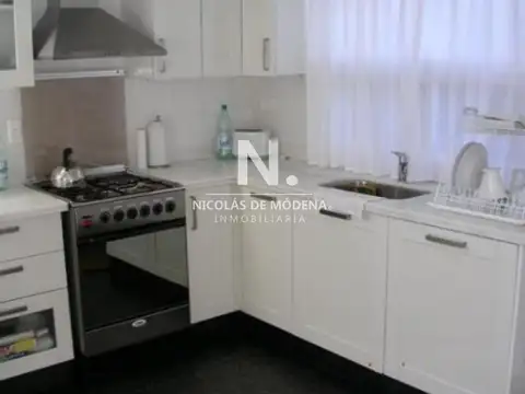 Casa 4 ambientes con 3 baños