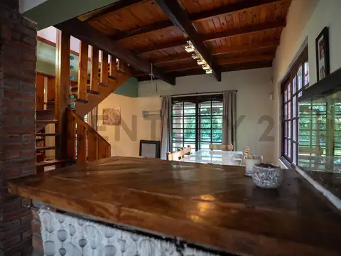 Casa en Venta con 3 dormitorios , City Bell , entre caminos , Apta Crédito