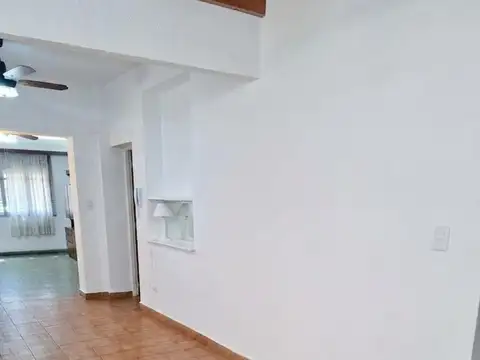Depto Tipo Casa en Venta 60 años