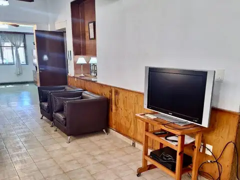 Depto Tipo Casa 4 ambientes con 2 baños