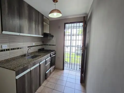 Depto Tipo Casa en Venta de 3 ambientes