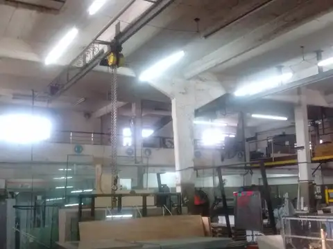 Galpon en Venta 26  mts Fondo