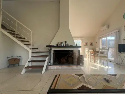 casa 3 dormitorios en Pinares con piscina