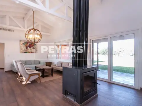 Casa en Venta en Cañuelas, USD 450.000