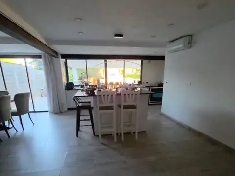 Casa en Venta en La Calera, USD 390.000