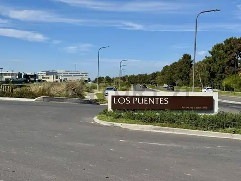 Puentes 100, Piso 0