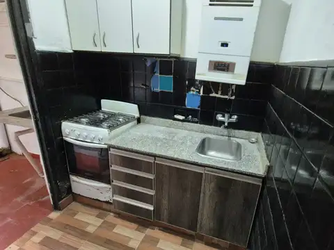 Depto Tipo Casa en Alquiler en Floresta, $ 600.000