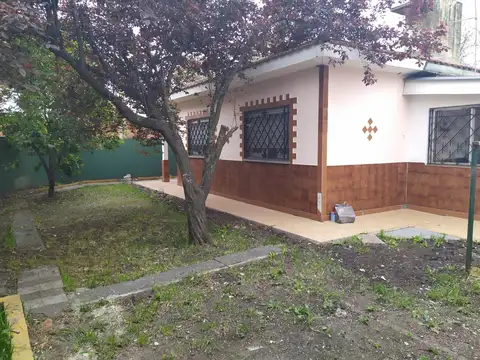 Amplia casa en buena ubicación  RETASADA 