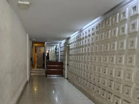 2 amb lateral Rodríguez Peña mt Pza Congreso. Apto Prof