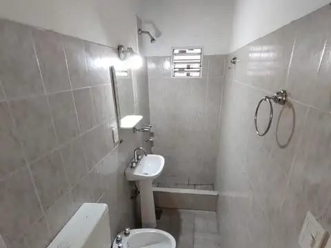Departamento en Alquiler en Lanus Oeste, $ 300.000