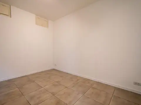 Depto Tipo Casa en Venta en Centro, USD 69.000