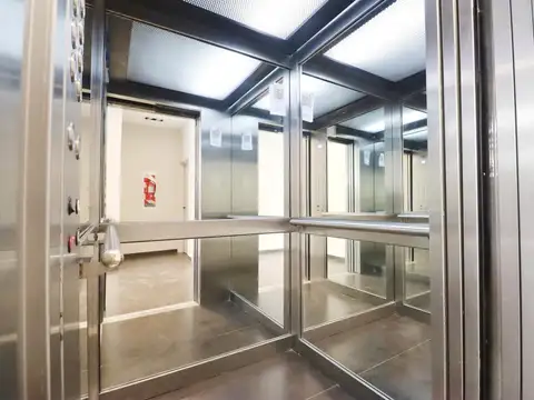 Departamento en Alquiler con 1 cocheras