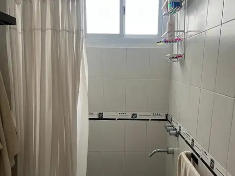 Apto Credito 3 Ambientes Al Frente con Balcon Muy Luminoso