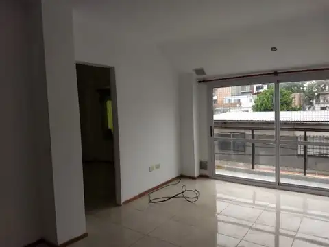 Departamento 5 ambientes con 1 baño