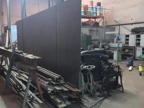 Galpon en Alquiler 12  mts Frente