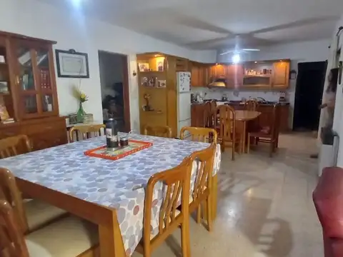 VENTA CASA EMPALME 3 DORM CON DEPTO