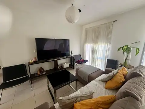 Almirante Brown, San Isidro 100