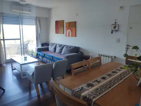 Avenida Peron 1200 , Piso 4