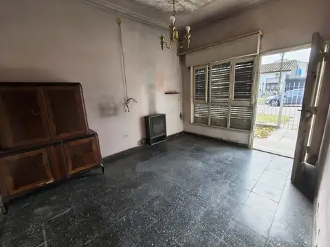 Casa en Venta en Berazategui, USD 83.000