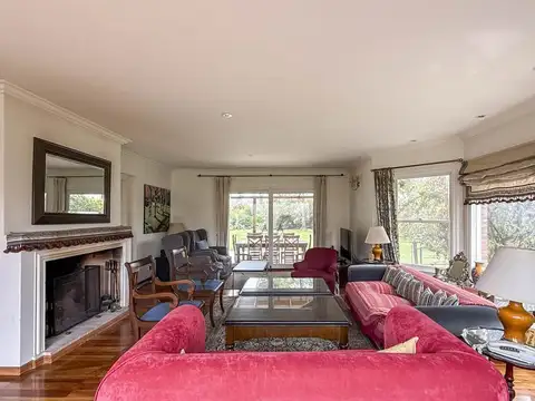 Casa en Venta de 4 dormitorios