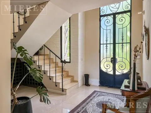 Casa en venta en Albanueva a la laguna