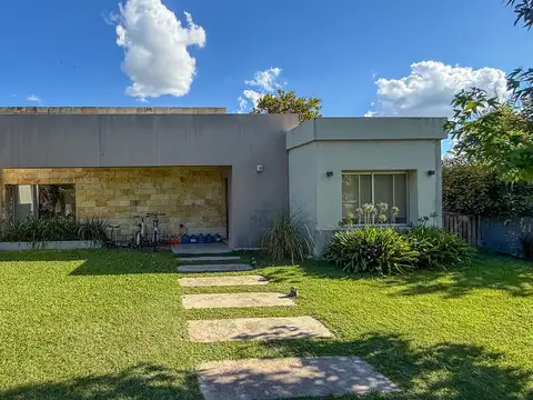 Casa en Venta en Ibarlucea, USD 390.000