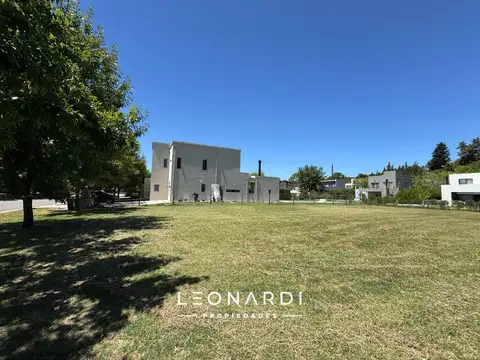 Terreno en Venta 38  mts Fondo
