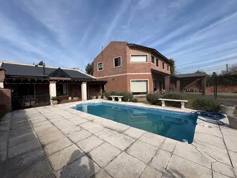 CASA EN VENTA ZARATE