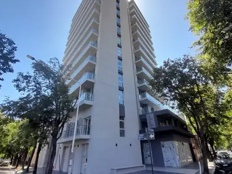 VENDO DEPARTAMENTO  DE CATEGORIA EN PLENO PARQUE URQUIZA