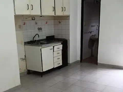 Araujo 1900, Piso PB