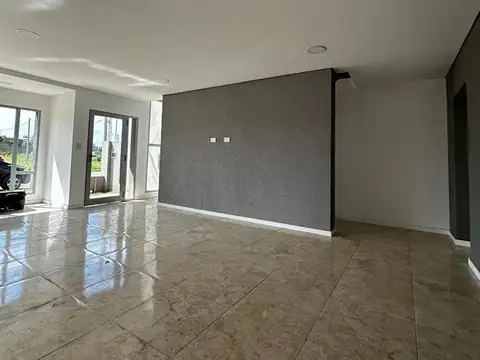 CASA A ESTRENAR EN VENTA , ALVAREZ !