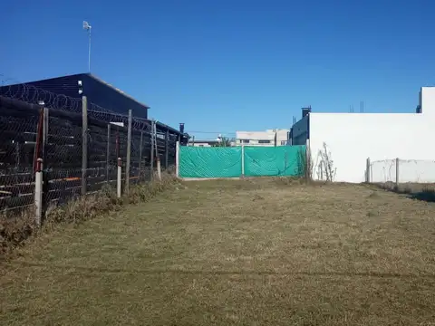 Terreno en Venta 10  mts Frente