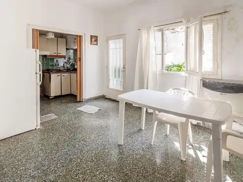 Depto Tipo Casa en Venta en Beccar-Vias/Rolon, USD 95.000
