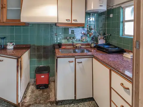 Depto Tipo Casa 5 ambientes con 2 baños