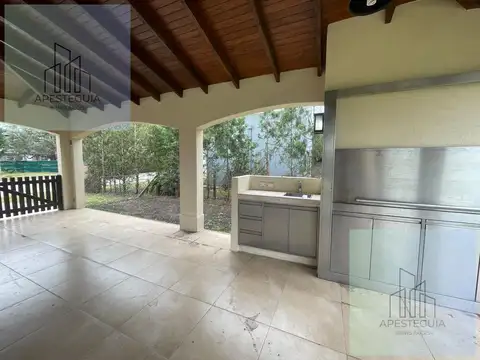Casa en Alquiler al Sureste