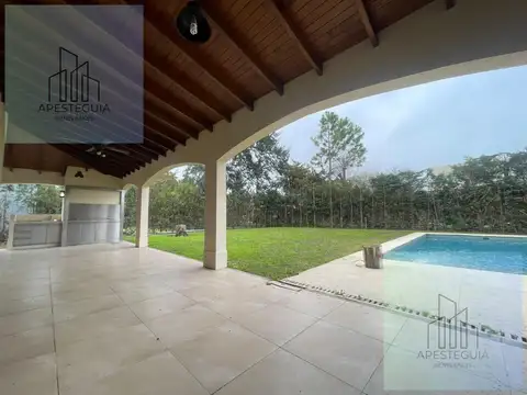 Casa 5 ambientes con 4 baños