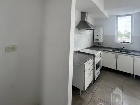 Departamento 5 ambientes con 1 baño