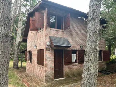 Casa tres ambientes en venta Mar Azul