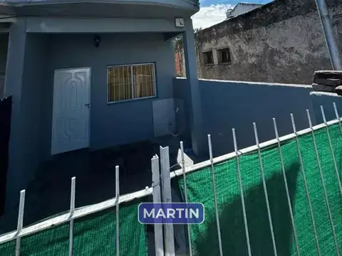 Dúplex en venta de 2 dormitorios c/ cochera en San Miguel