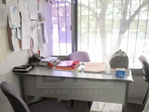 uzal 3400 entre san lorenzo y acassuso