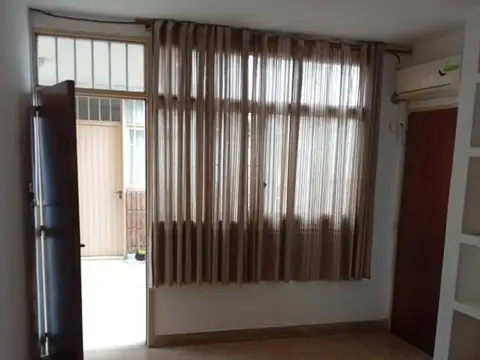 Depto de 1 dormitorio con aire